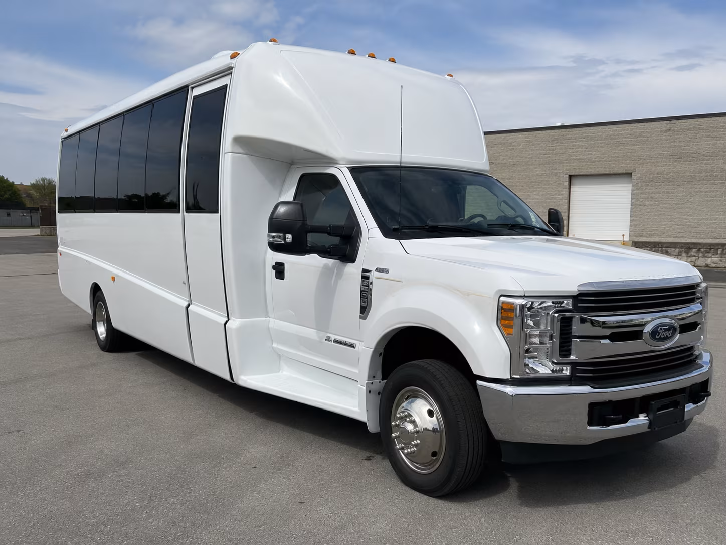 bus rentals for springdale area college campus and career field trips