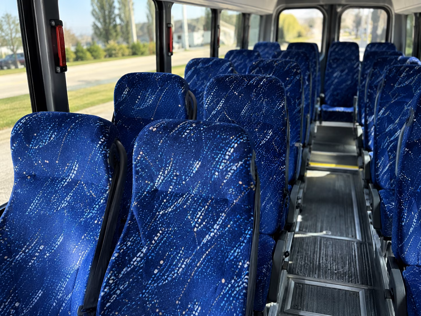 charter buses to razorback football games at donald w reynolds stadium